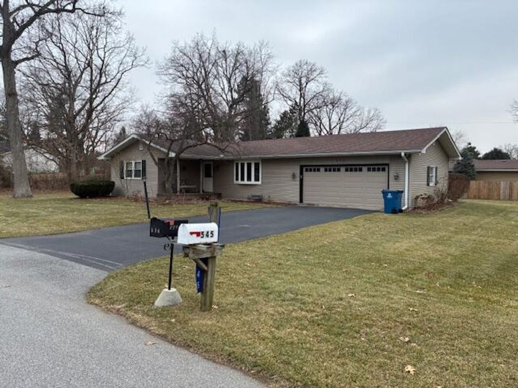 Photo of 546 Gardenia Street SE, DeMotte, IN 46310 (MLS # 834832)