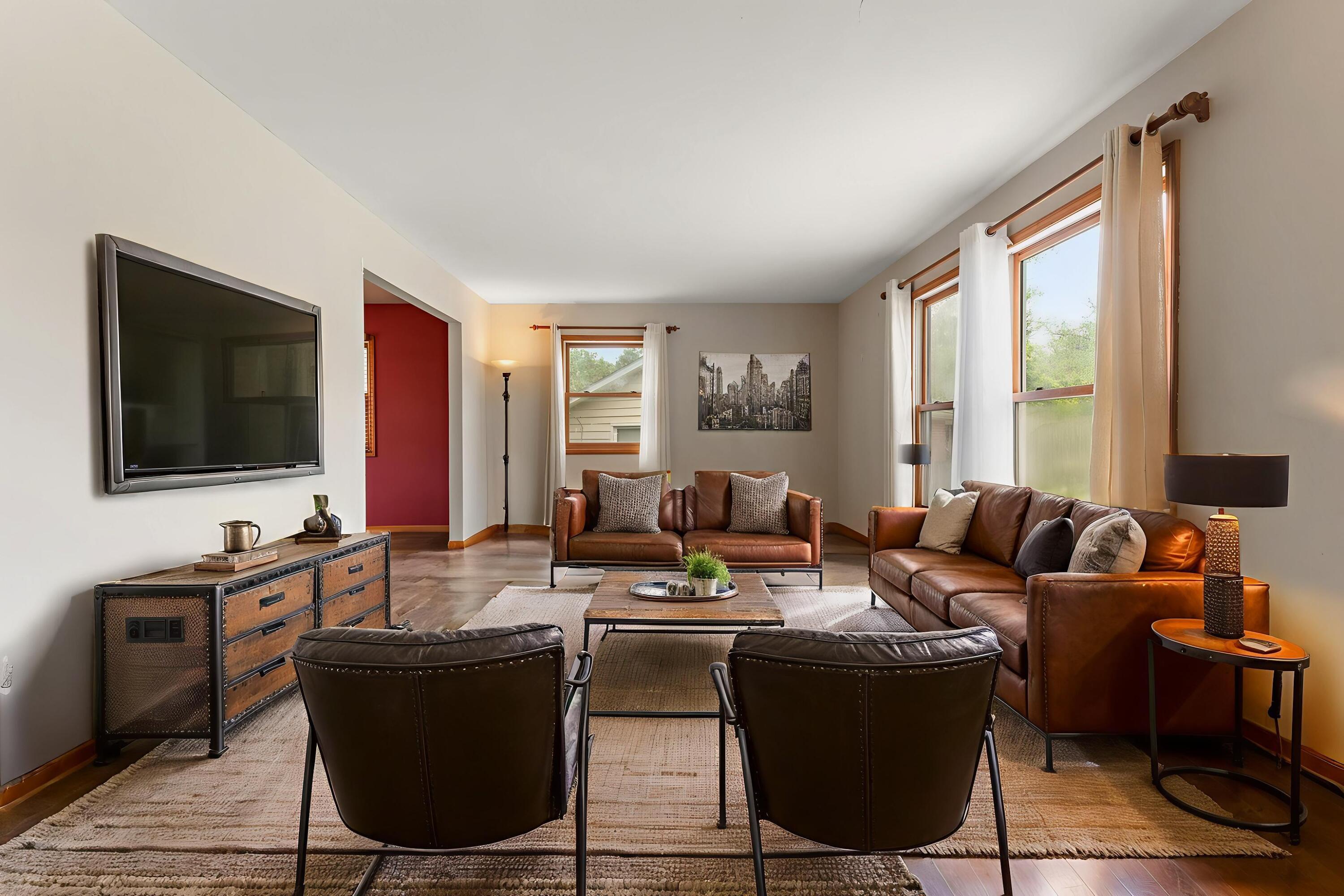 Valparaiso, Indiana 46383, United States, 3 Bedrooms Bedrooms, ,2 BathroomsBathrooms,Residential,Pending,142209