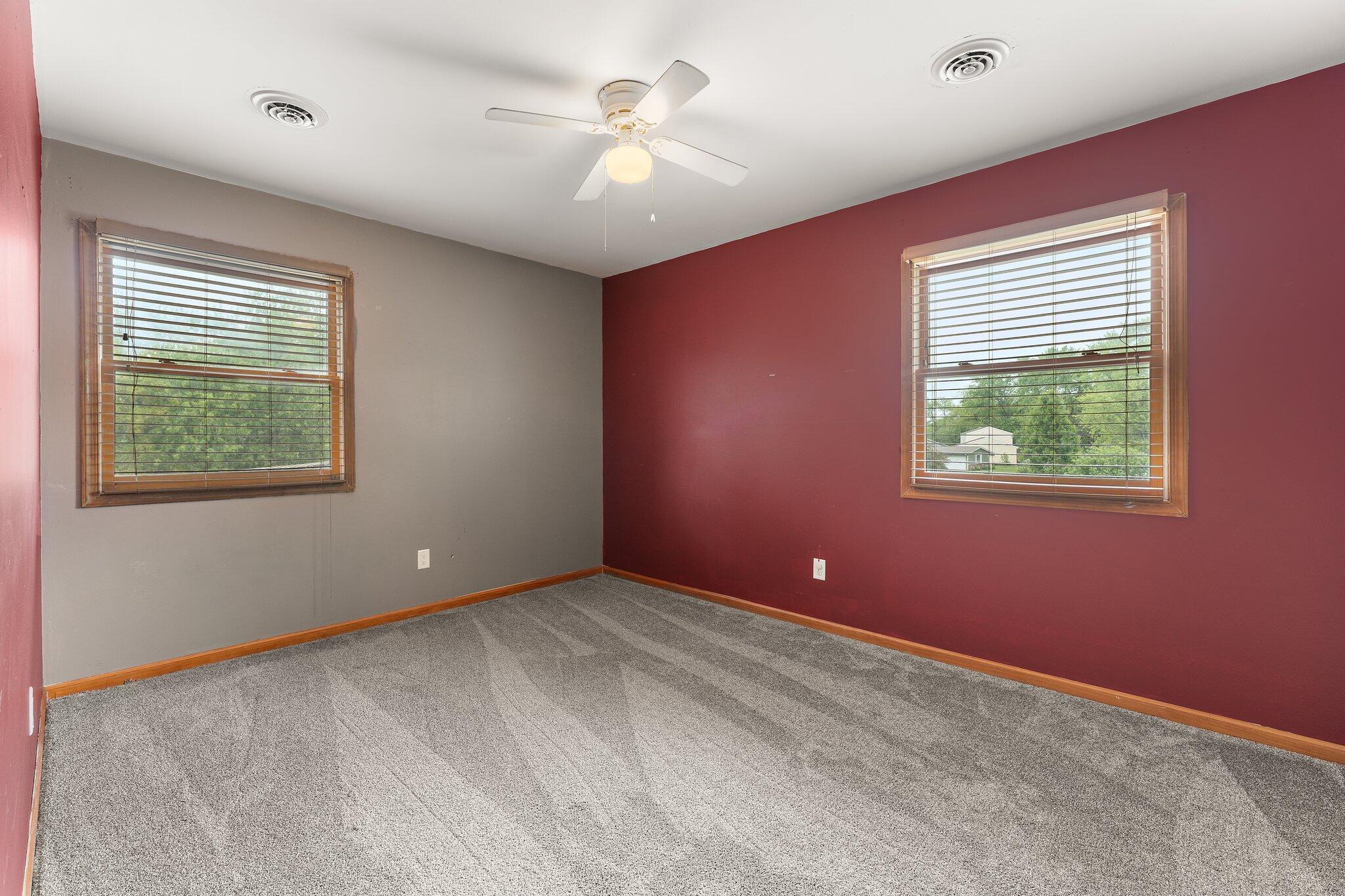 Valparaiso, Indiana 46383, United States, 3 Bedrooms Bedrooms, ,2 BathroomsBathrooms,Residential,Pending,142209