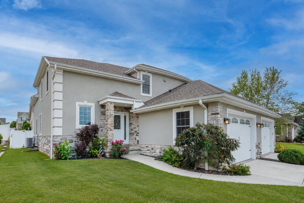 Photo of 3002 Kickbush Drive, Valparaiso, IN 46385 (MLS # 845499)