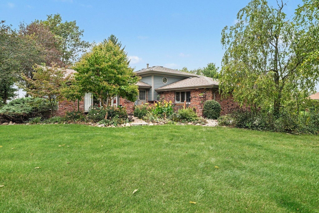 Photo of 11858 Linden Street, Cedar Lake, IN 46303 (MLS # 846245)