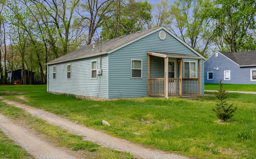 Photo of 5227 Bell Avenue, Portage, IN 46368 (MLS # 837932)