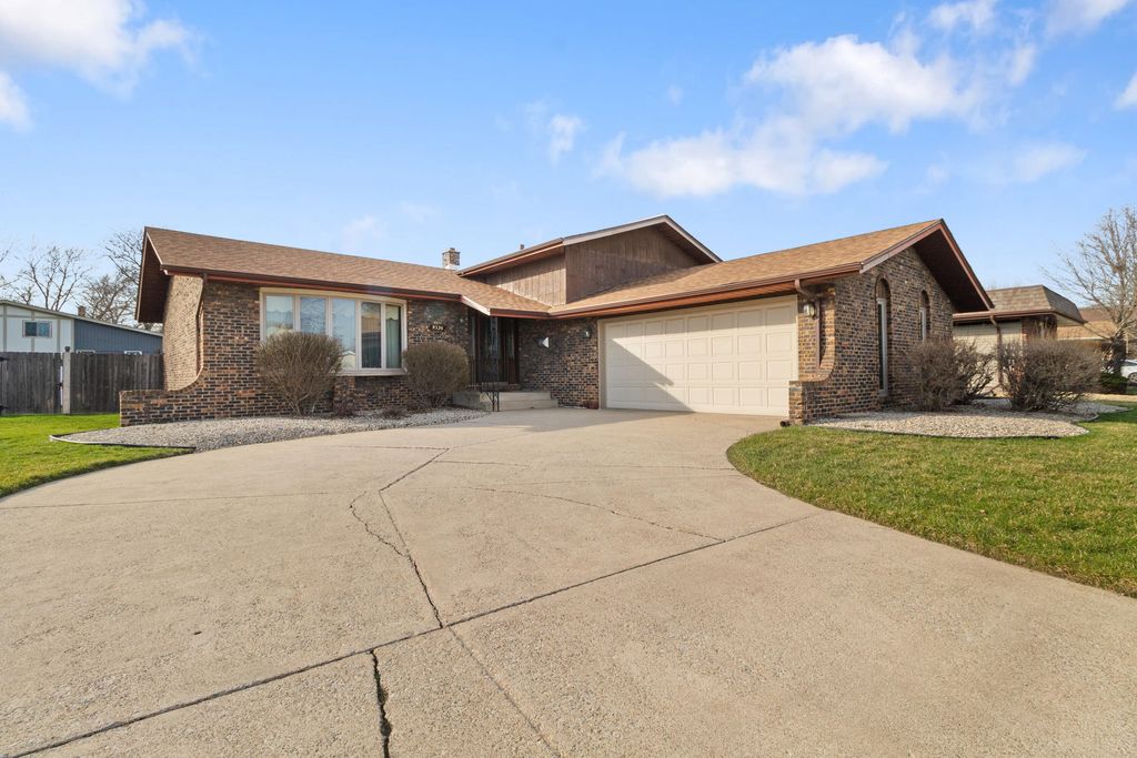 Photo of 9536 Walnut Drive, Munster, IN 46321 (MLS # 836066)