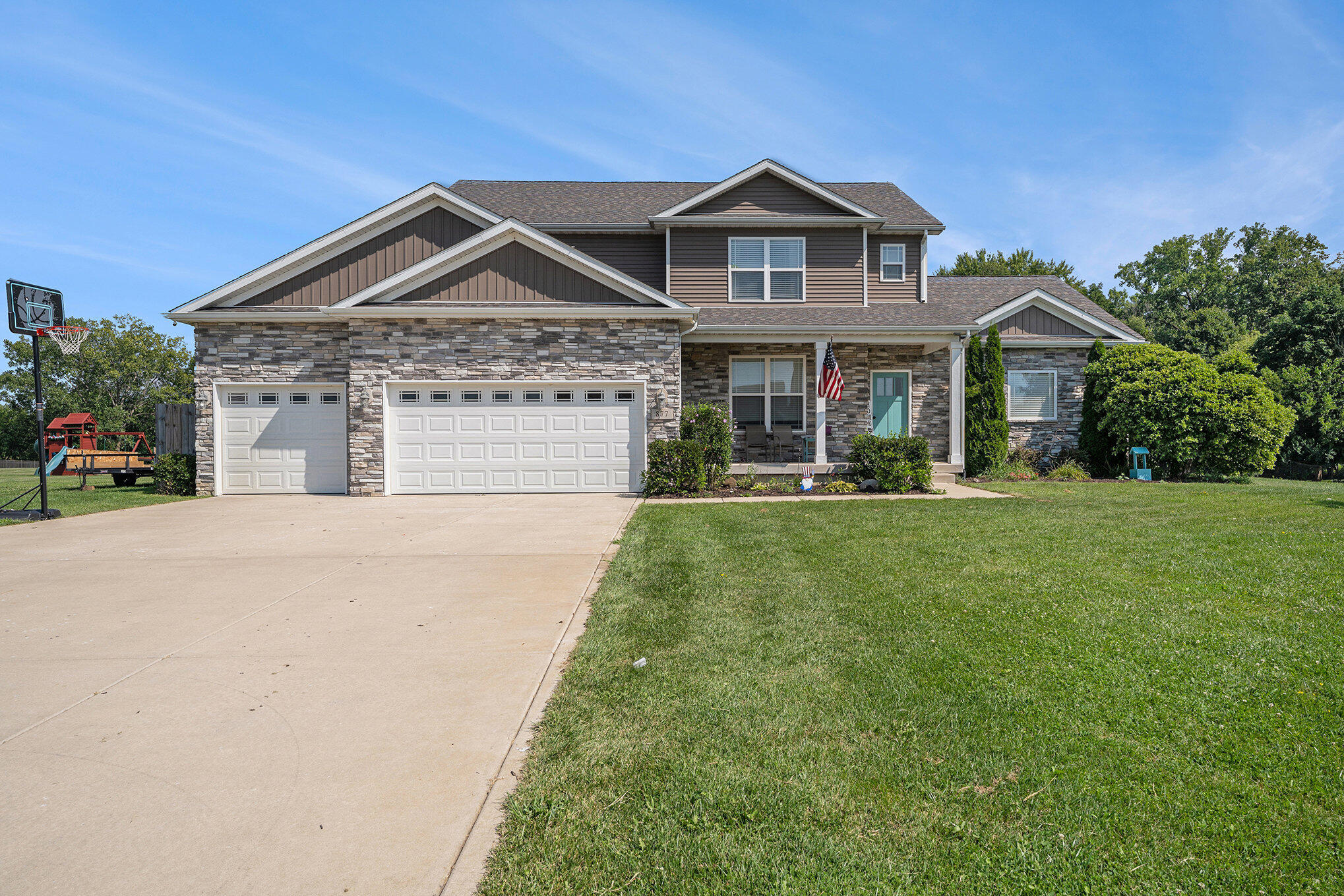 877 Farmview Drive