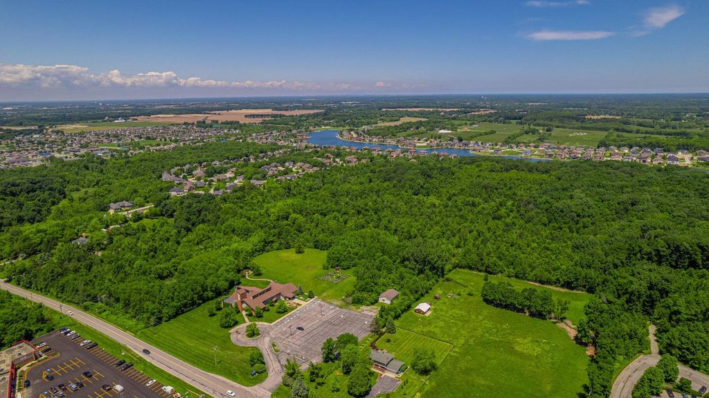 Photo of 8910 E 109th Avenue, Crown Point, IN 46307 (MLS # 832757)