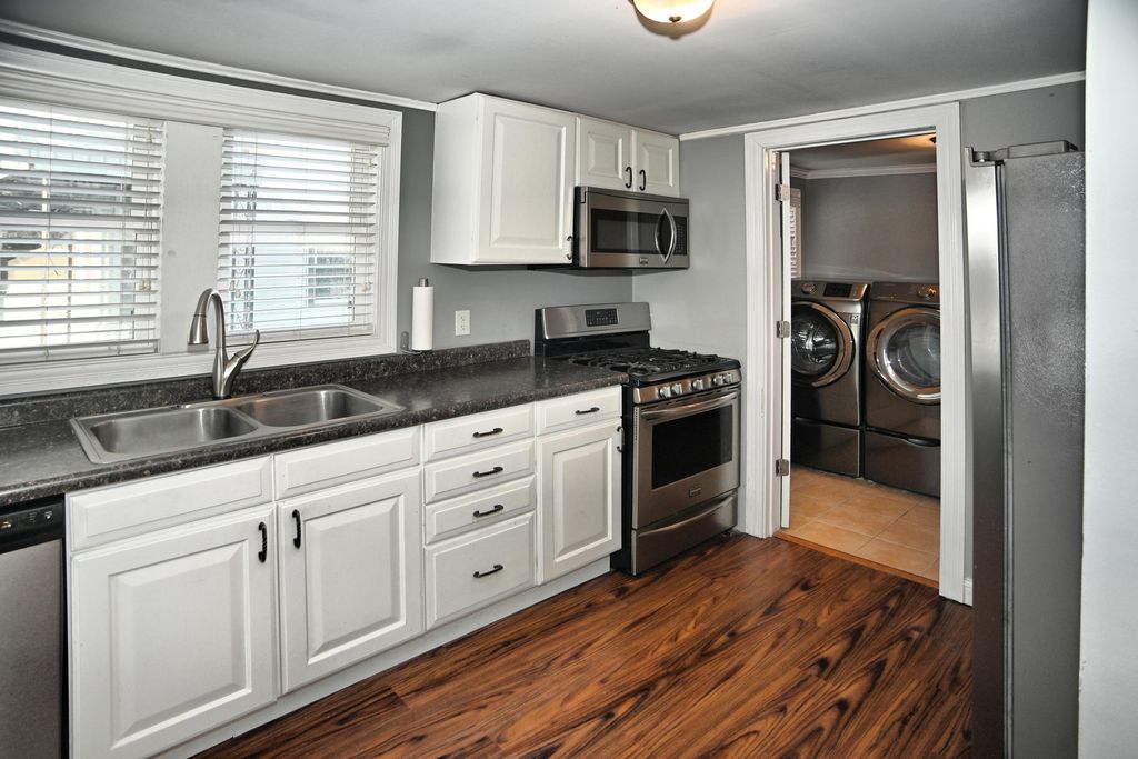 Photo of 522 S Calumet Road, Chesterton, IN 46304 (MLS # 831492)