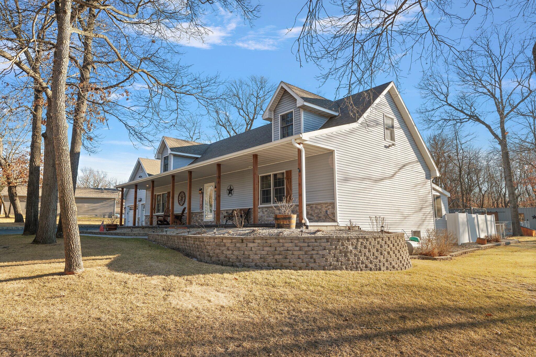 Demotte, Indiana 46310, United States, 3 Bedrooms Bedrooms, ,4 BathroomsBathrooms,Residential,Pending,82782