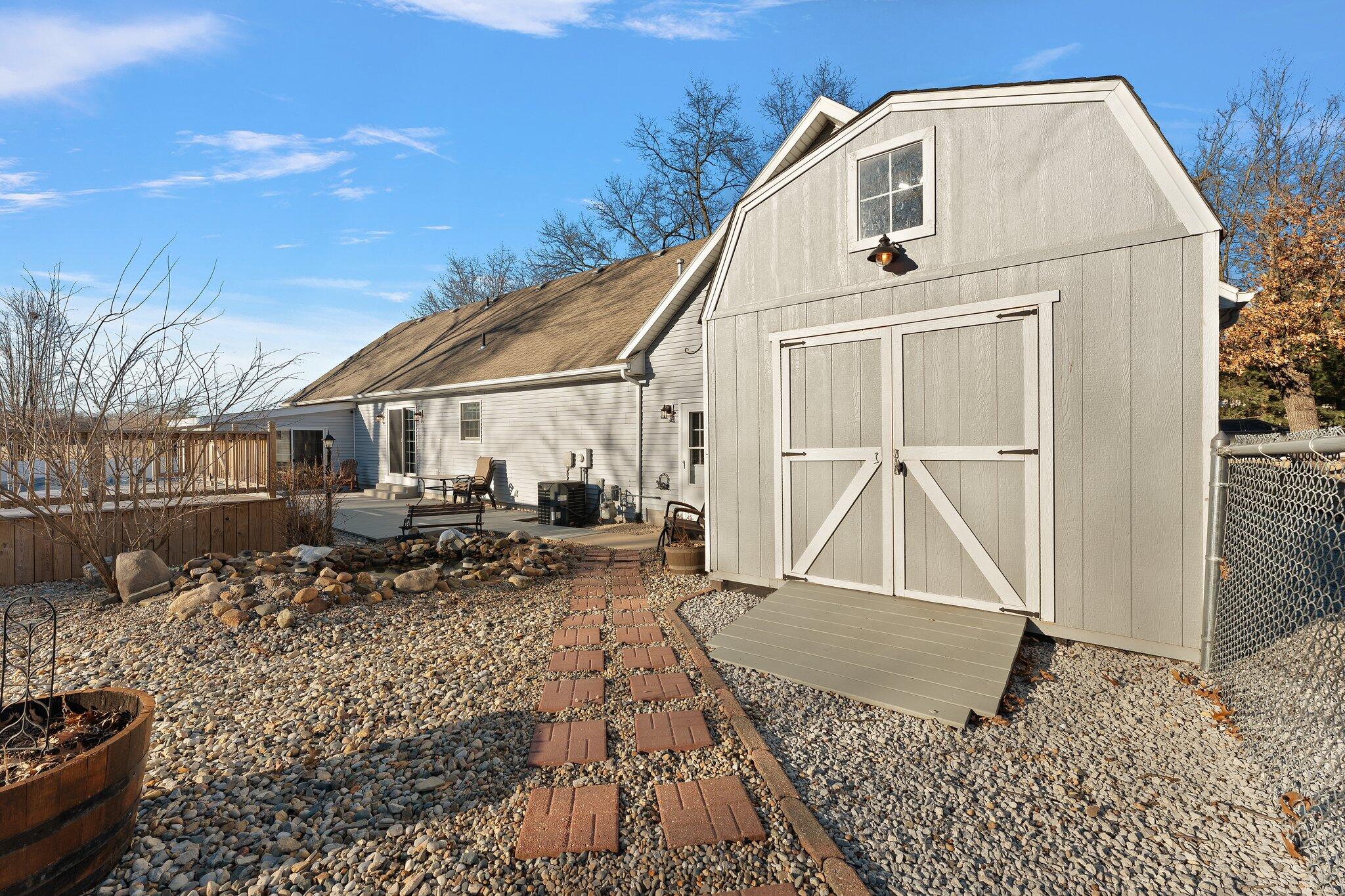 Demotte, Indiana 46310, United States, 3 Bedrooms Bedrooms, ,4 BathroomsBathrooms,Residential,Pending,82782