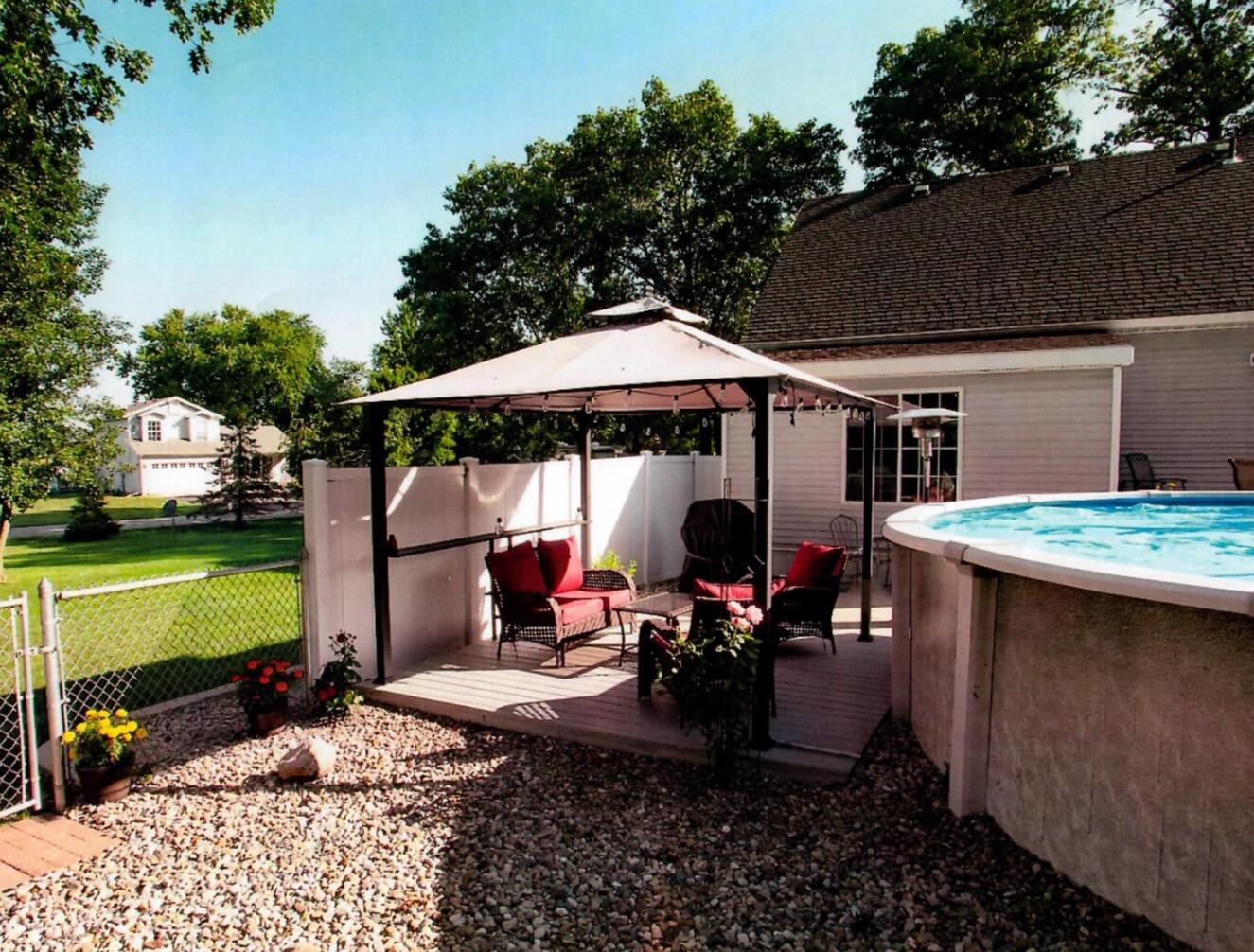 Demotte, Indiana 46310, United States, 3 Bedrooms Bedrooms, ,4 BathroomsBathrooms,Residential,Pending,82782