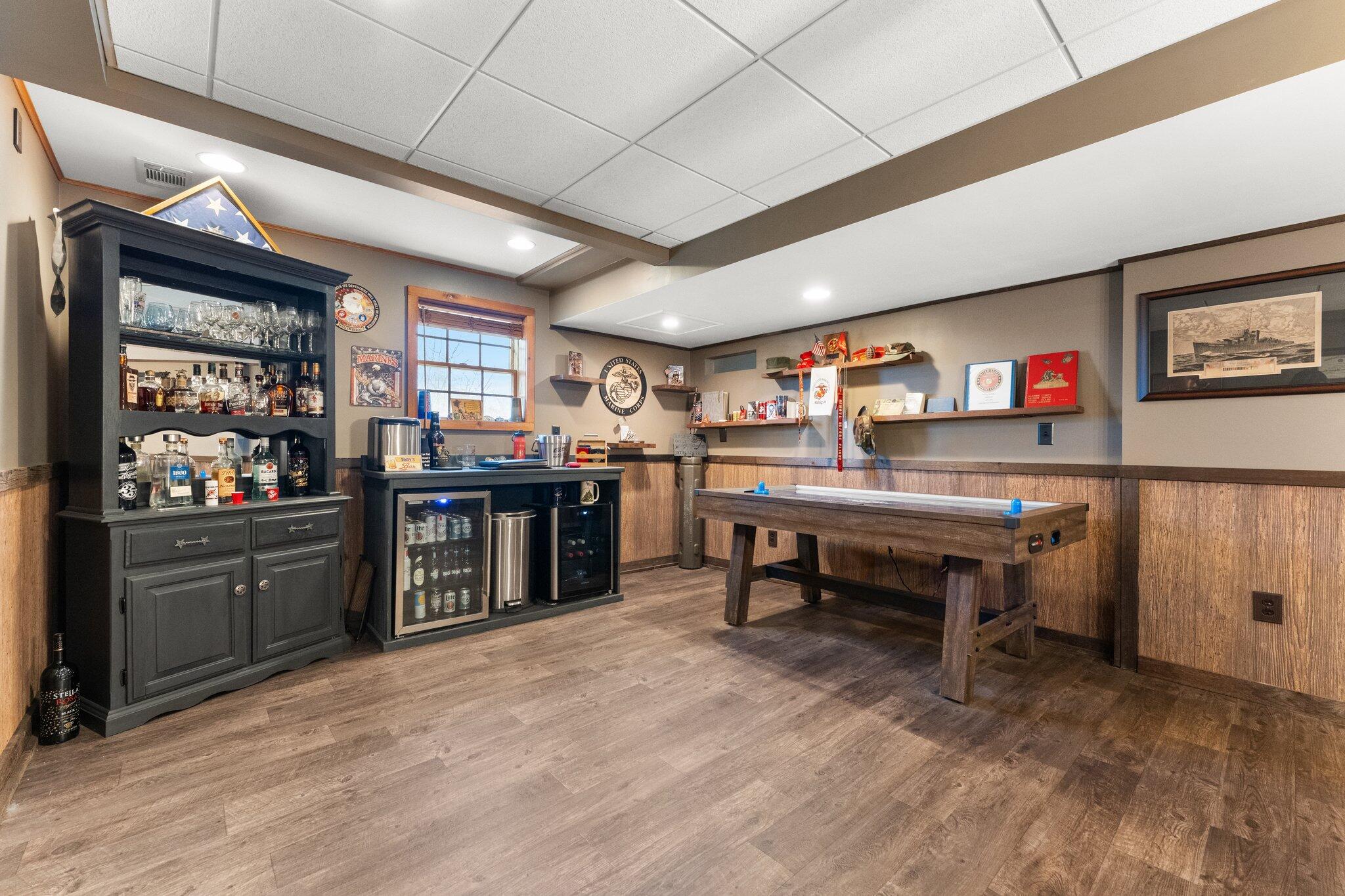 Demotte, Indiana 46310, United States, 3 Bedrooms Bedrooms, ,4 BathroomsBathrooms,Residential,Pending,82782