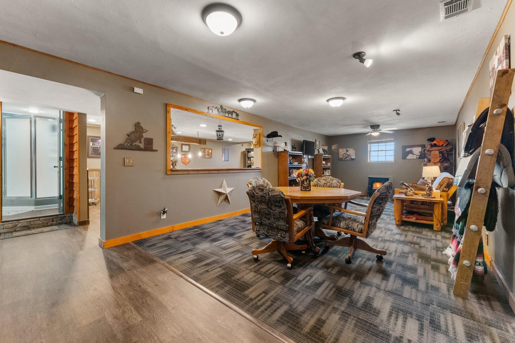 Demotte, Indiana 46310, United States, 3 Bedrooms Bedrooms, ,4 BathroomsBathrooms,Residential,Pending,82782