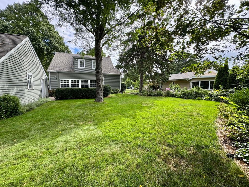 Photo of 1612 Richards Street, La Porte, IN 46350 (MLS # 834058)