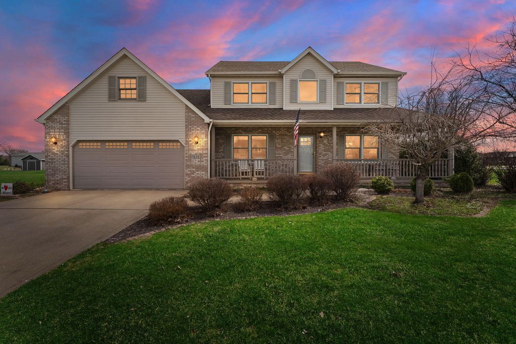 Photo of 901 Bernie Court, Chesterton, IN 46304 (MLS # 836403)