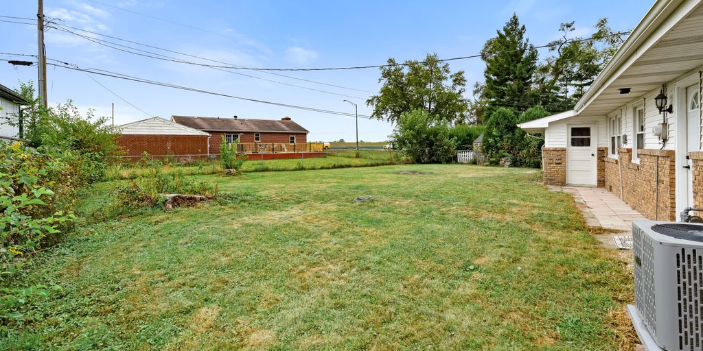 Photo of 20 Elm Avenue, Hobart, IN 46342 (MLS # 845632)