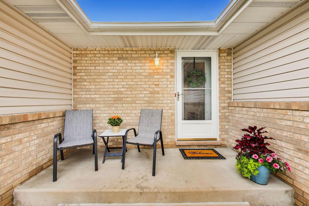Photo of 12260 W 83rd Place, Saint John, IN 46373 (MLS # 839358)