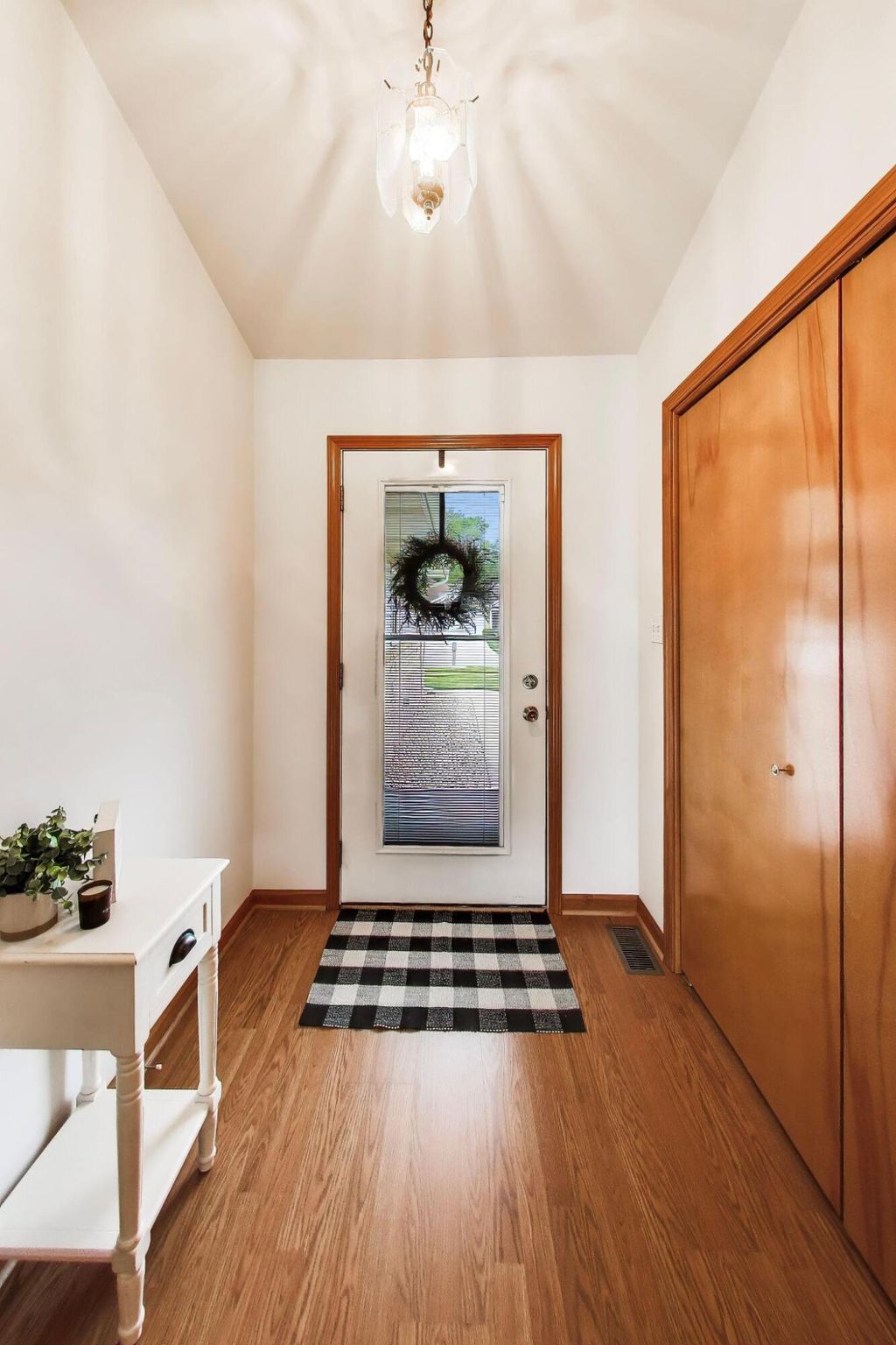 Photo of 12260 W 83rd Place, Saint John, IN 46373 (MLS # 839358)
