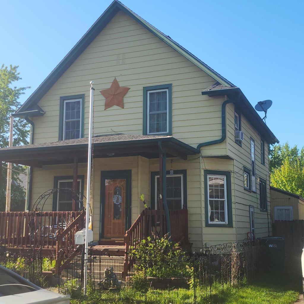 Photo of 307 E Maple Avenue, La Porte, IN 46350 (MLS # 839483)