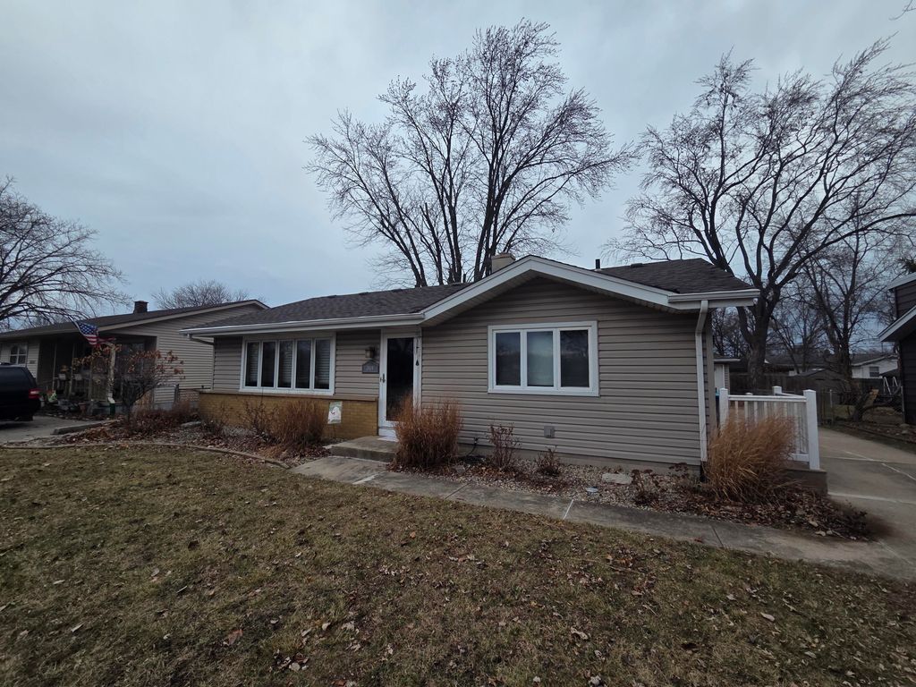 Photo of 3519 45th Street, Highland, IN 46322 (MLS # 832809)