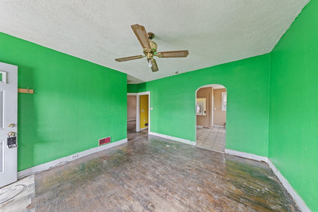 Photo of 317 E Lincolnway, La Porte, IN 46350 (MLS # 834176)