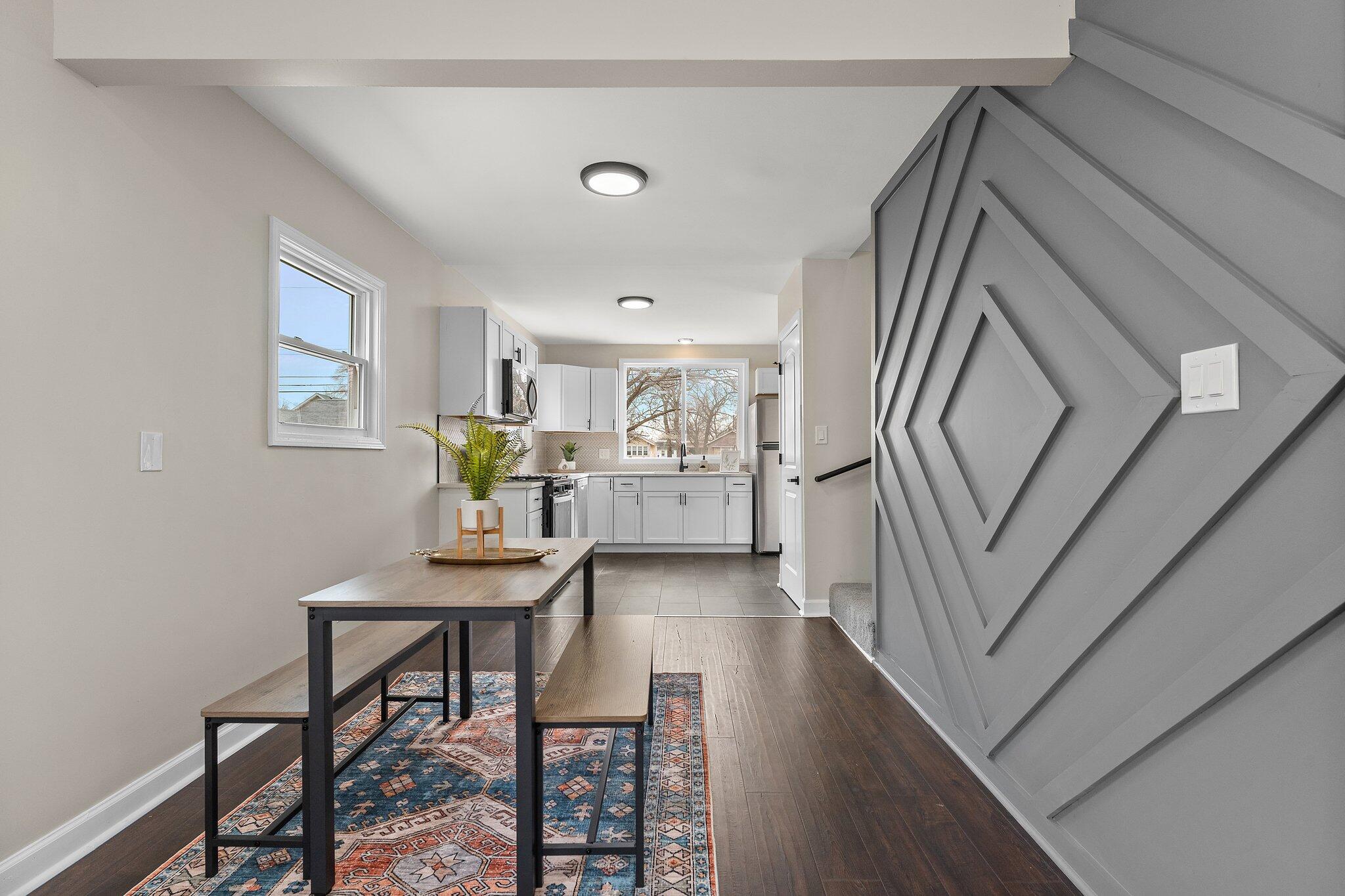 Griffith, Indiana 46319, United States, 3 Bedrooms Bedrooms, ,2 BathroomsBathrooms,Residential,Pending,127575