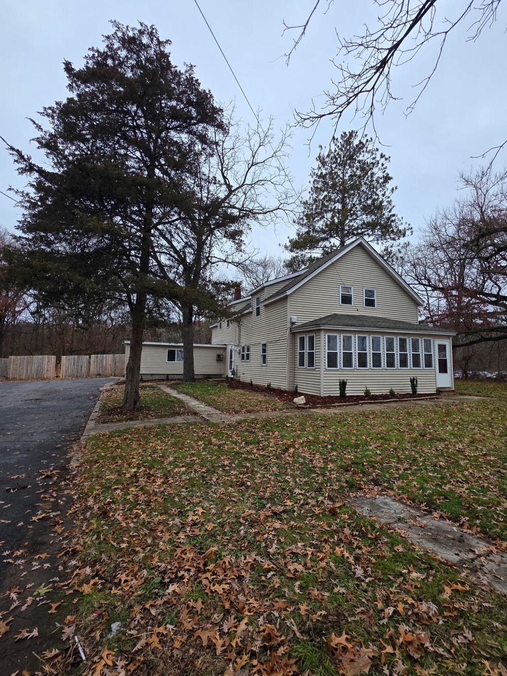 Photo of 1033 Reder Road, Griffith, IN 46319 (MLS # 831040)