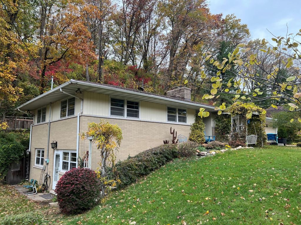 Photo of 28 Woodland Trail, Ogden Dunes, IN 46368 (MLS # 832576)