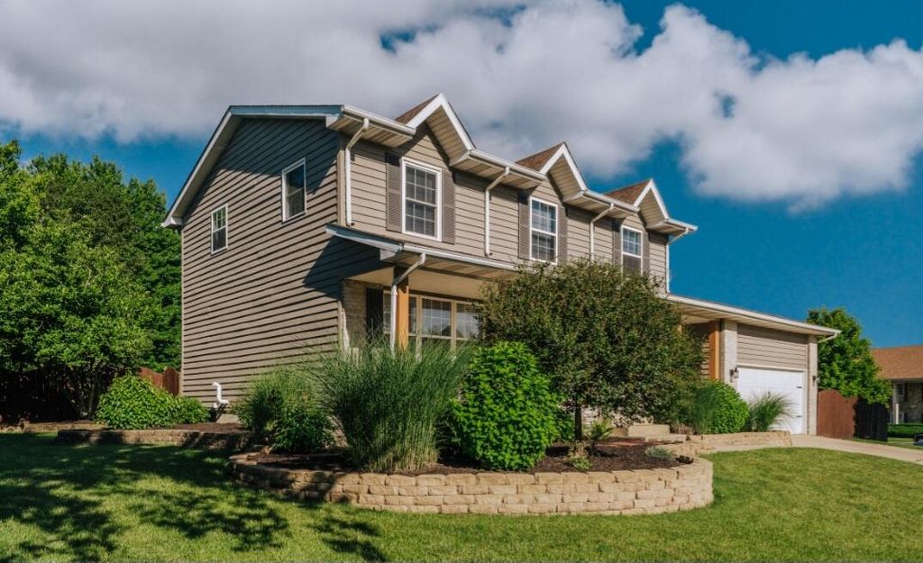 Photo of 4601 Bedford Road, Valparaiso, IN 46383 (MLS # 841085)