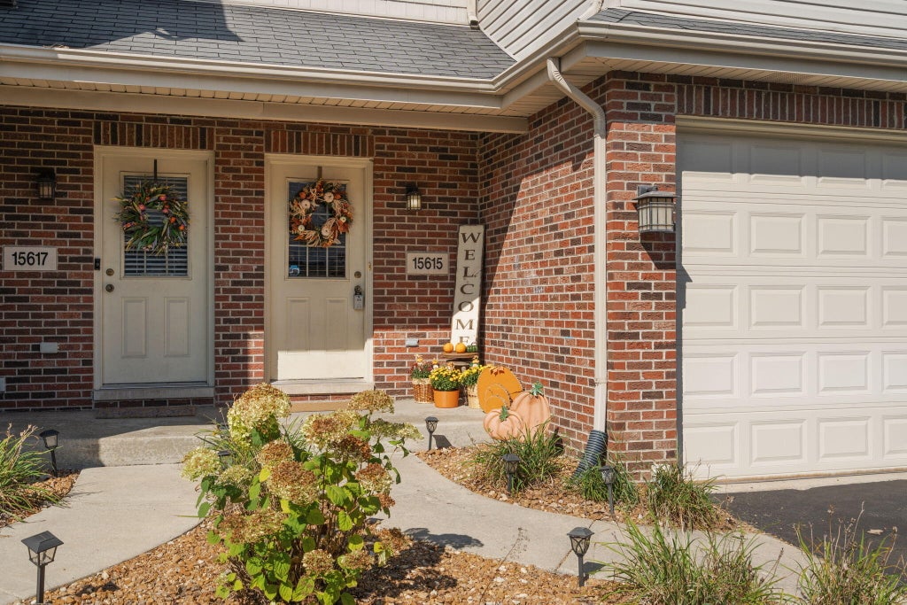 Photo of 15615 98th Place, Dyer, IN 46311 (MLS # 845306)