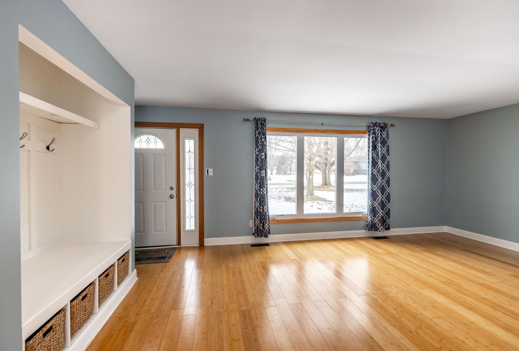 Photo of 3229 Rustic Lane, Crown Point, IN 46307 (MLS # 833087)