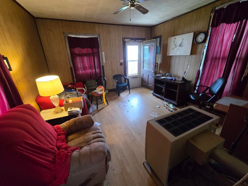 Photo of 624 W 6th Street, Mount Vernon, IN 47620 (MLS # 836389)