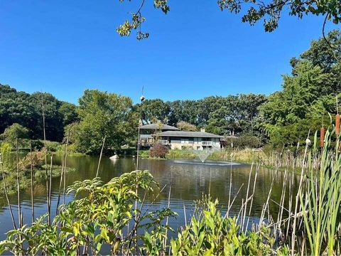 1050 Coolwood Drive Valparaiso IN 46385