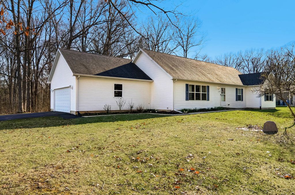 Photo of 1510 Ash Street, Chesterton, IN 46304 (MLS # 836277)