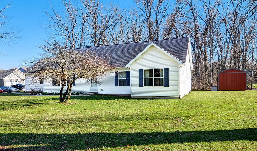 Photo of 1510 Ash Street, Chesterton, IN 46304 (MLS # 836277)