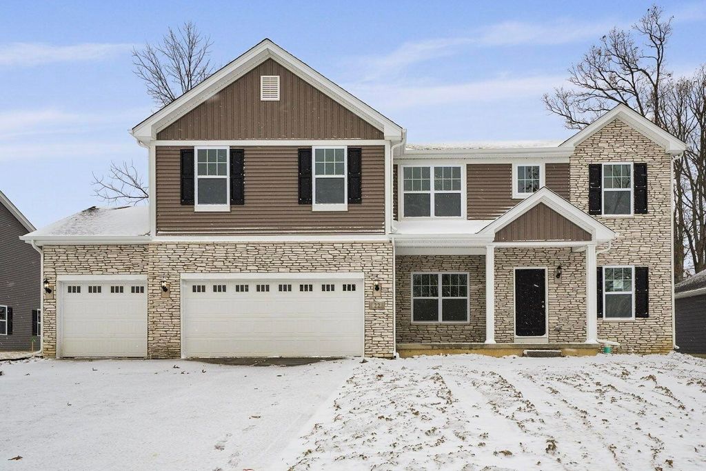 Photo of 22 Levanno Drive, Crown Point, IN 46307 (MLS # 833481)