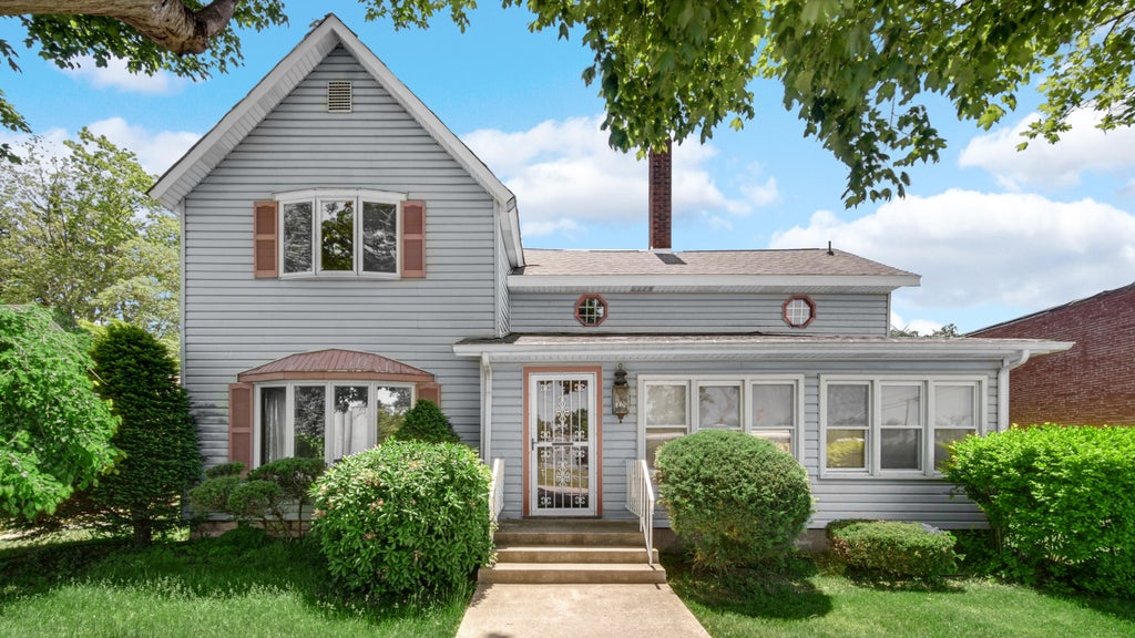 Photo of 8 E Moore Street, Hanna, IN 46340 (MLS # 840496)