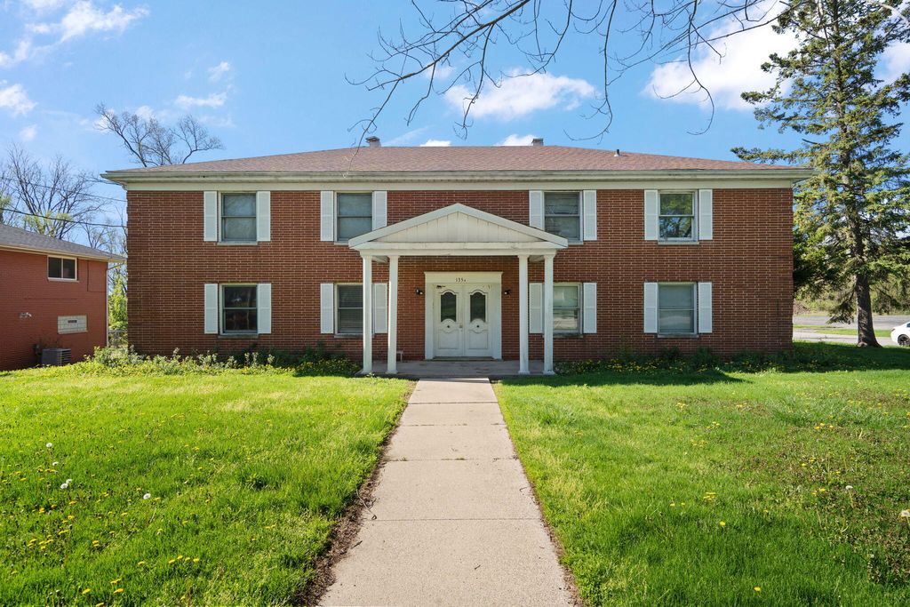 Photo of 135 W 57th Avenue, Merrillville, IN 46410 (MLS # 837842)