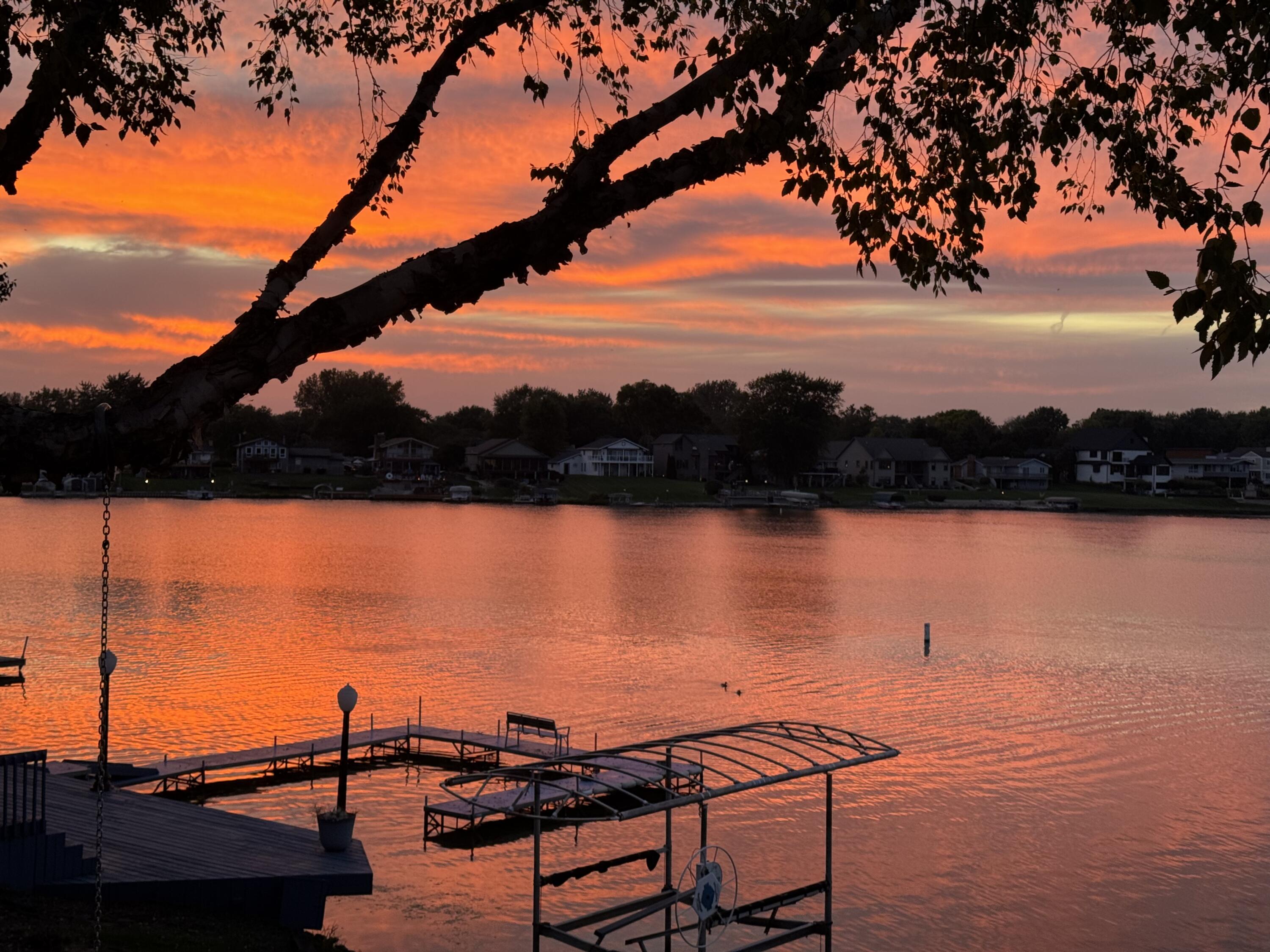 1728 Beachview Court