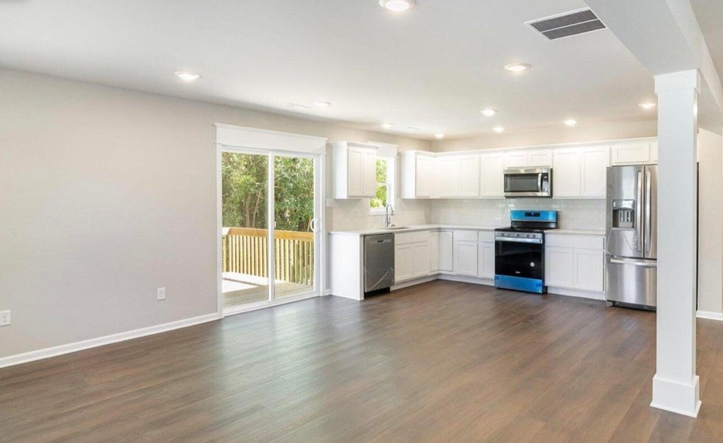 Photo of 709 Fernway Road, Kingsford Heights, IN 46346 (MLS # 844302)