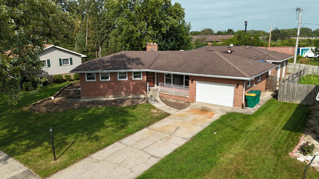 Photo of 7815 Carolina Place, Merrillville, IN 46410 (MLS # 844909)