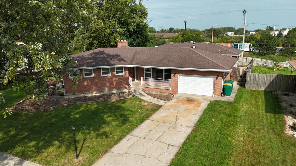 Photo of 7815 Carolina Place, Merrillville, IN 46410 (MLS # 844909)