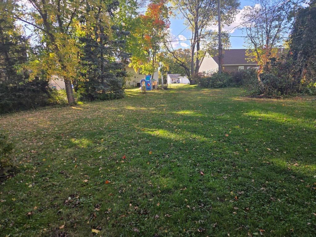 Photo of 239 N Viant Street, Lowell, IN 46356 (MLS # 831229)