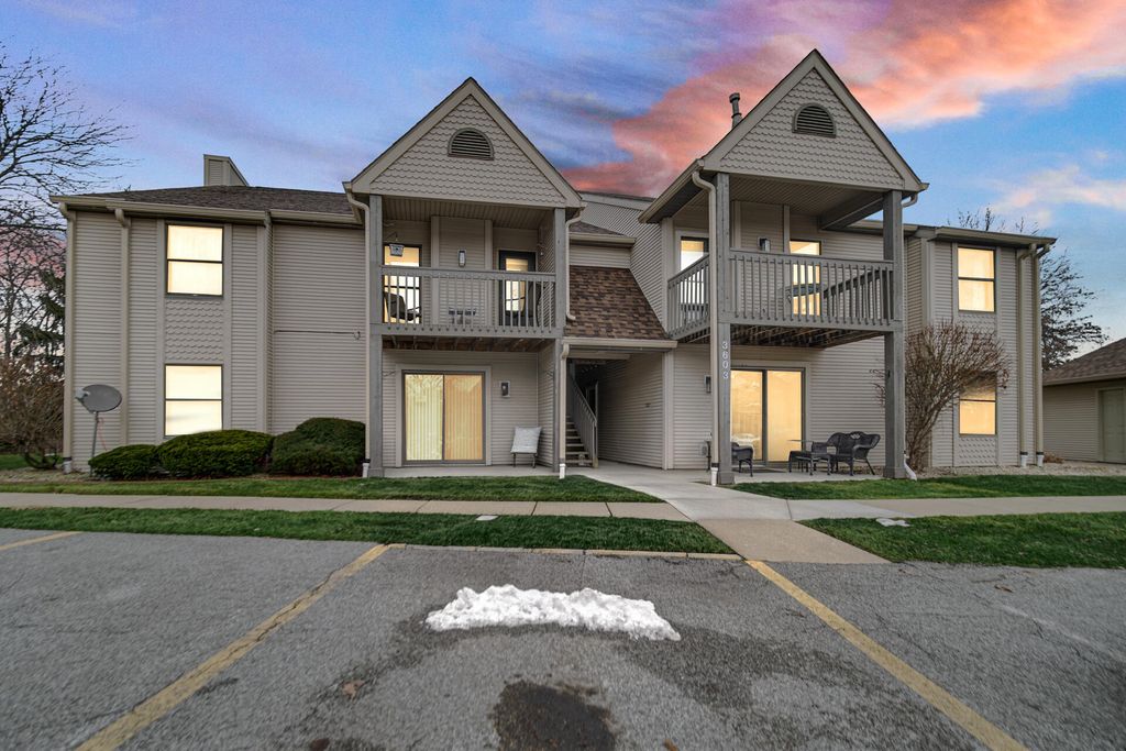 Photo of 3603 Timberbridge Drive #E, Valparaiso, IN 46383 (MLS # 834669)