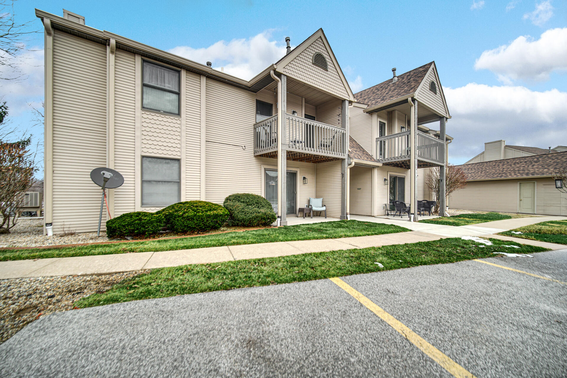 3603 Timberbridge Drive E