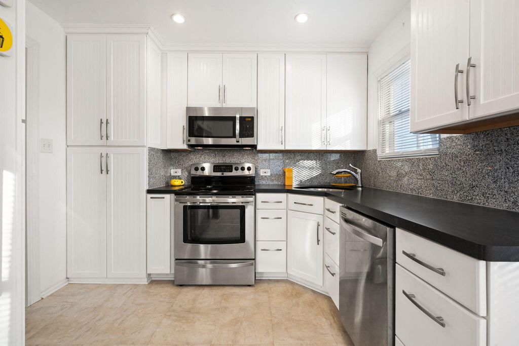 Photo of 7345 Woodmar Avenue, Hammond, IN 46323 (MLS # 832293)