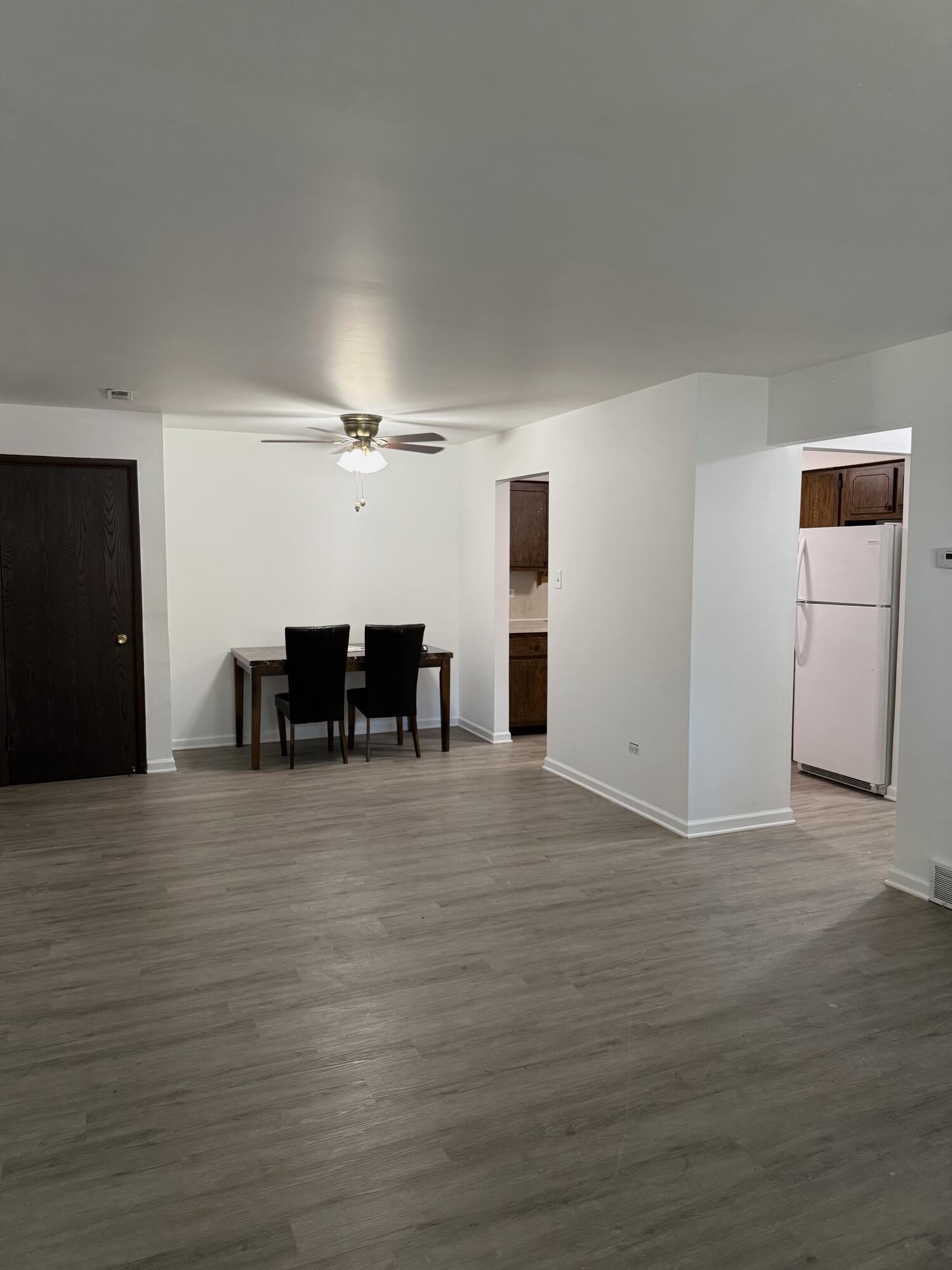 Schererville, Indiana 46375, United States, 2 Bedrooms Bedrooms, ,1 BathroomBathrooms,Residential,Active,133124