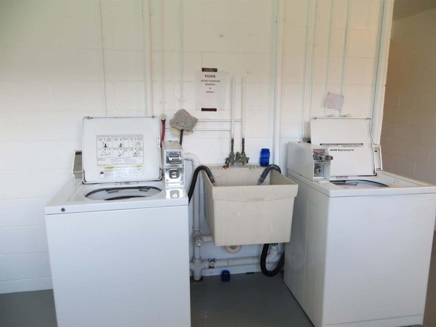 Schererville, Indiana 46375, United States, 2 Bedrooms Bedrooms, ,1 BathroomBathrooms,Residential,Active,133124