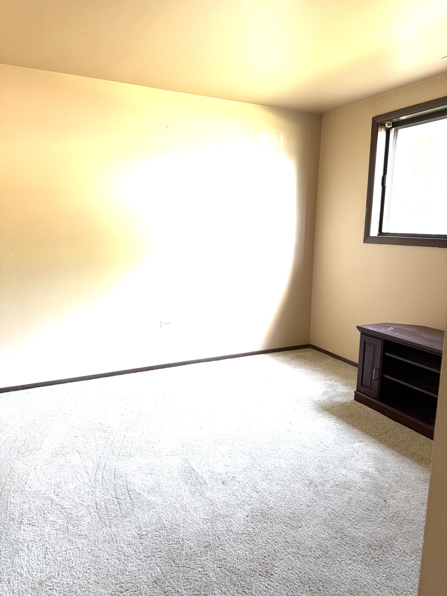 Schererville, Indiana 46375, United States, 2 Bedrooms Bedrooms, ,1 BathroomBathrooms,Residential,Active,133124