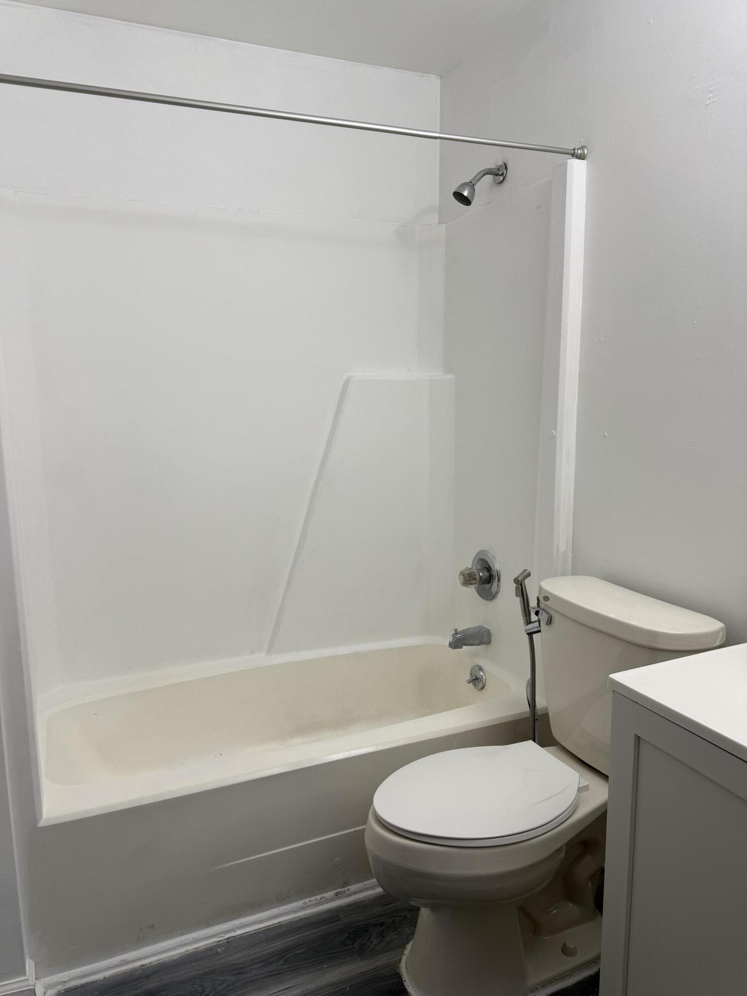 Schererville, Indiana 46375, United States, 2 Bedrooms Bedrooms, ,1 BathroomBathrooms,Residential,Active,133124