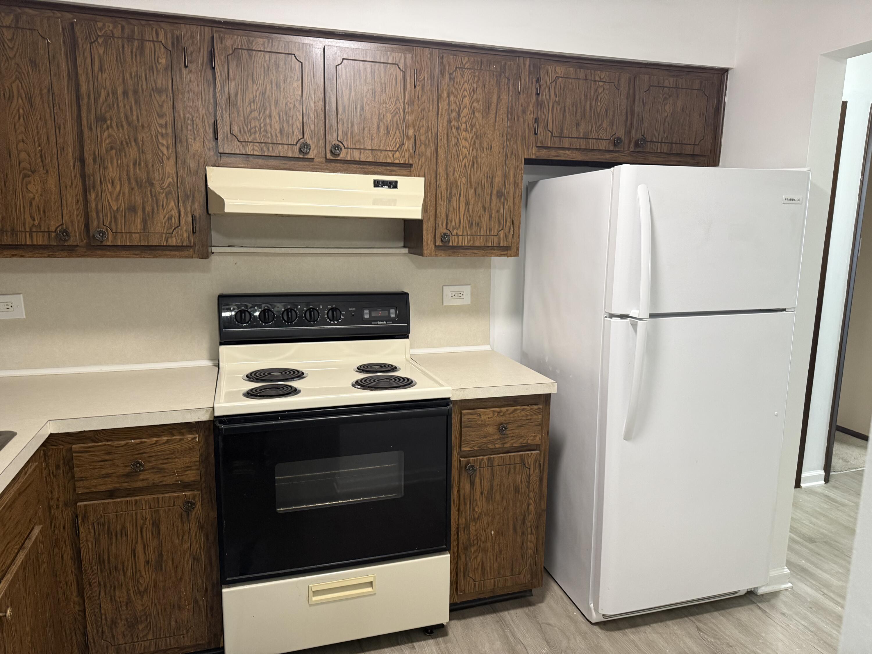 Schererville, Indiana 46375, United States, 2 Bedrooms Bedrooms, ,1 BathroomBathrooms,Residential,Active,133124