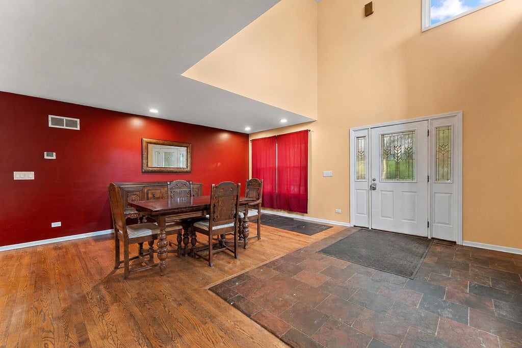 Photo of 933 River Drive, Munster, IN 46321 (MLS # 843668)